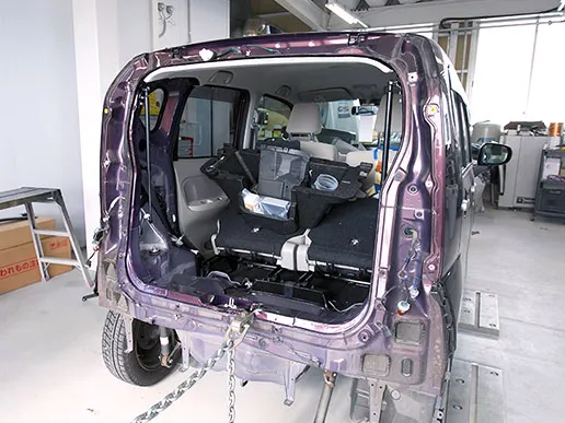 石川県白山市で対応、リバースによる車修理の特徴